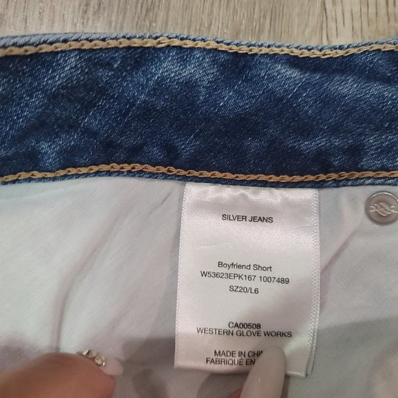 silver jeand co. boyfriend shorts rolled raw hem shorts light wash size 20 - Picture 3 of 4